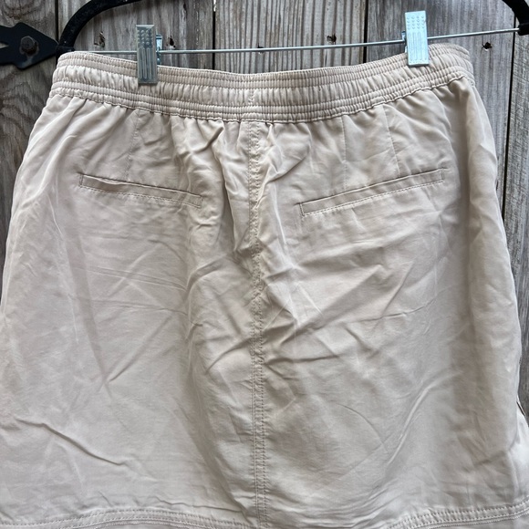 NWT White House Black Market Challis Casual Skirt Size 10 - Picture 14 of 15